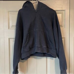 tna cozy af cropped boxy boyfriend zip up